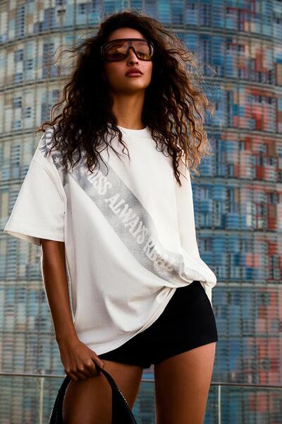 Bershka Kısa kollu baskılı tişört