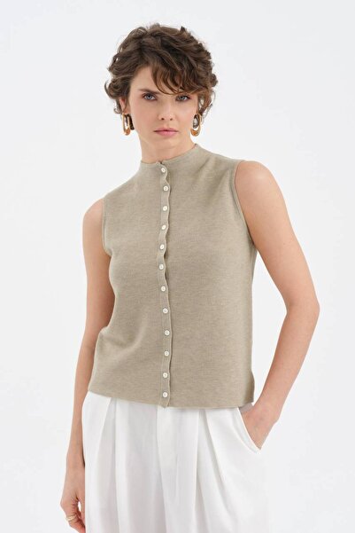 tw3 Γυναικεία πλεκτά ρούχα με λαιμόκοψη και λεπτομέρεια με κουμπιά στο μπροστ...