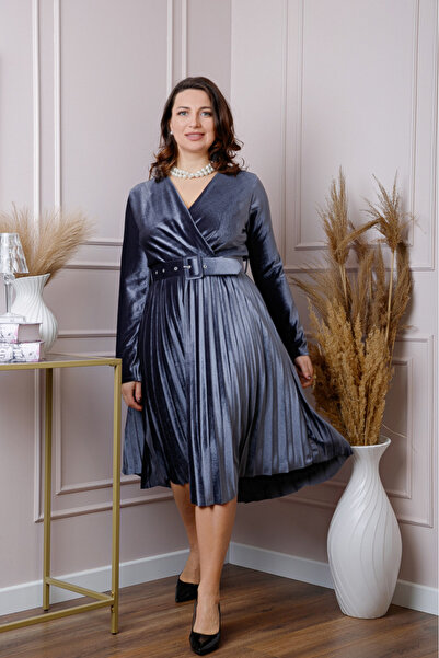 OEM Rochie gri cu pliuri din catifea cu corsaj petrecut