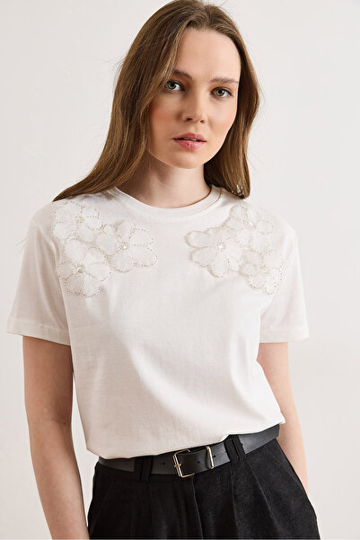 Olalook Жіноча біла бавовняна футболка стандартного крою з квітковою обробкою...