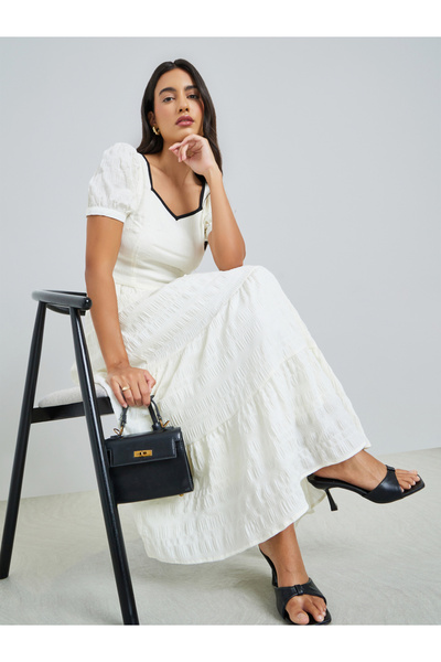 Styli Cream Textured Sweetheart Neck Maxi Dress