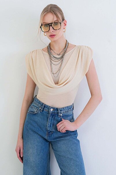 Trend Alaçatı Stili Women's Beige Crew Neck Padded Shoulders Knitted Blouse w...