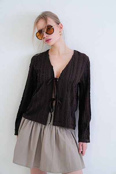 Trend Alaçatı Stili Women's Bitter Brown V-Neck Tie Detailed Ruffle Fabric Kn...