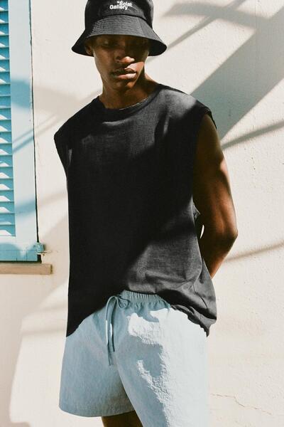 Pull & Bear Regular fit mayo