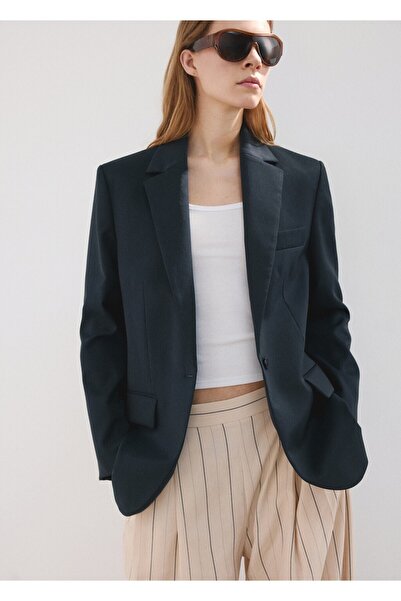 MANGO Woman Kapaklı cepli düz kesim blazer ceket