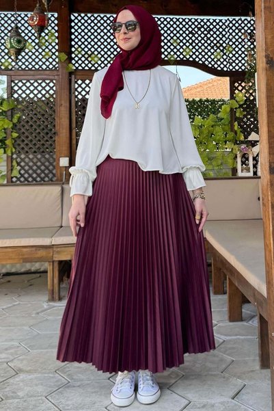 Rabia Şamlı Eliz Burgundy Pleated Skirt