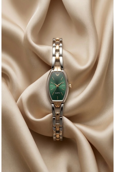 KLISHE Butik Women's Steel Watch Gold Silver Color Green Dial Oval Case Vinta...