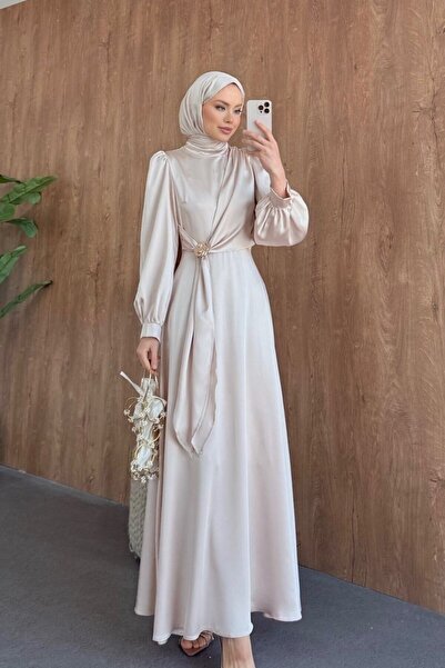 Şulemoda Giyim Rochie din satin Yandan cu cataramă Bej