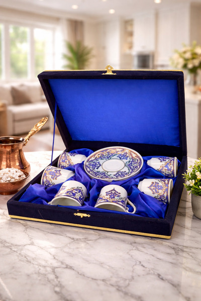 Nihal Süeda Velvet Boxed Crown Model Set of Six Porcelain Cups