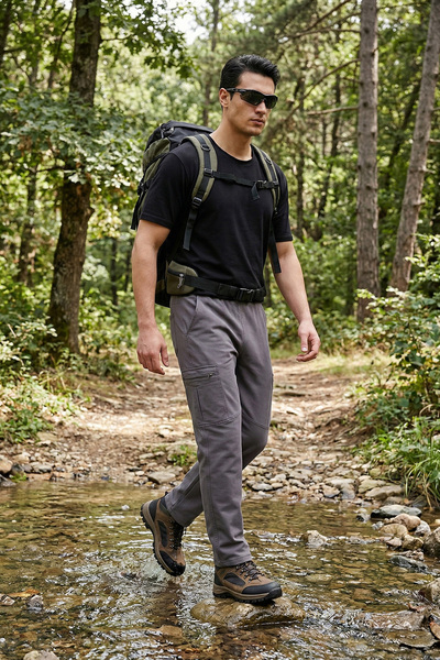 Buratti بنطلون رجالي ذو قصة عادية ومقاس عادي بتفاصيل جيوب 693150