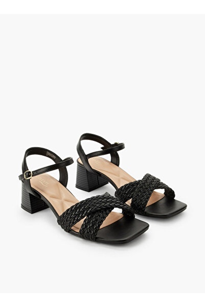 Celeste صندل نسائي حذاء بكعب عريض وأحزمة متقاطعة مضفرة