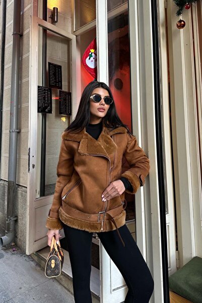 Kıyafetto Kadın Taba Kemerli Fermuarlı Kürk Detaylı Süet Mont HSZ007