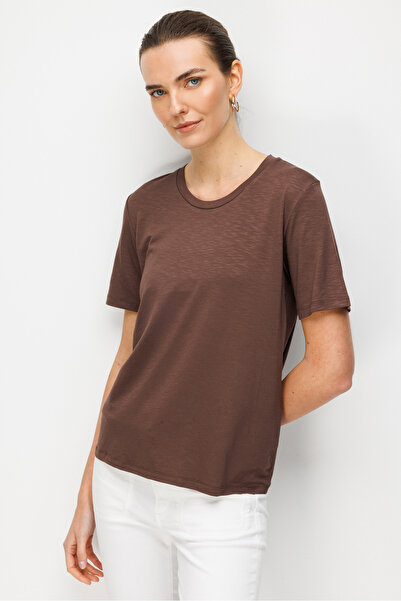 Desen Triko Women's Crew Neck Flared Fabric Combed Cotton Tshirt Dark Brown