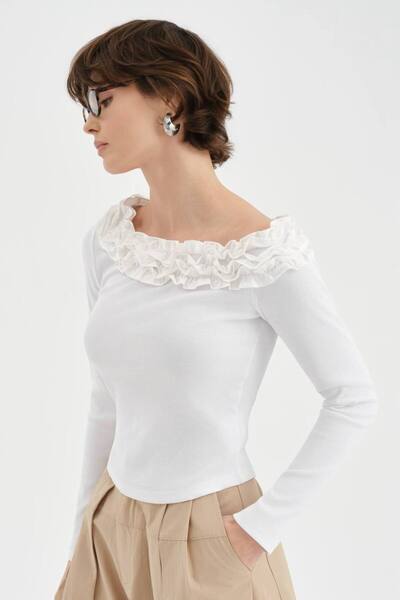 tw3 Kadın Omuzu Açık Fır Fır Detaylı Uzun Kollu Tasarım Bluz