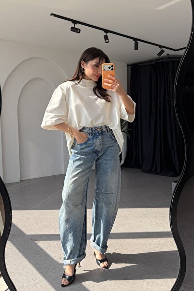 Gizem Ecemiş Romane Midblue Balon Kesim Jean