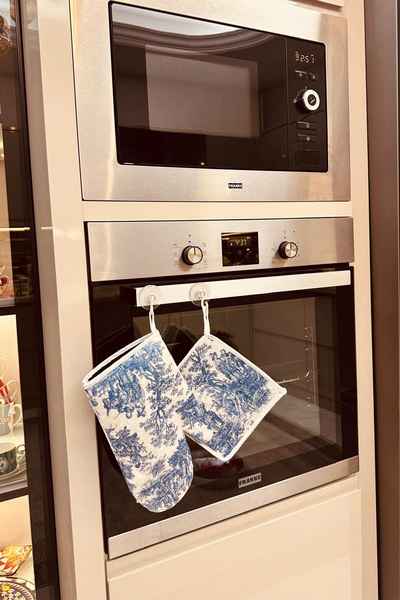 aymira home 2-Piece Kitchen Glove Set French Country Pattern Thermally Insula...