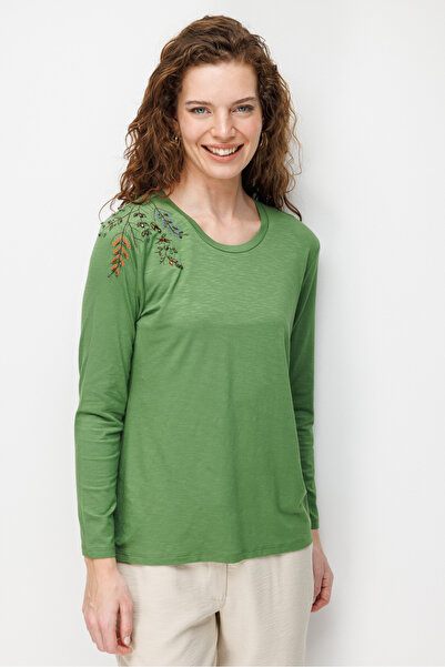 Desen Triko Γυναικεία μπλούζα με κέντημα στους ώμους και λαιμόκοψη σε σχήμα Ο...