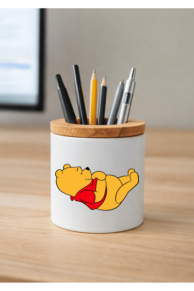 Eylül Design حامل أقلام سيراميك ويني ذا بوه مطبوع مع تفاصيل خشبية لسطح المكتب