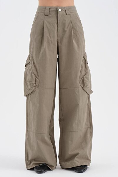 tw3 Γυναικείο παντελόνι πλαϊνή τσέπη τεμαχίων με λεπτομέρεια πιέτες στο μπροσ...