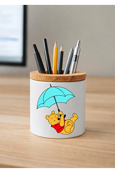 Eylül Design حامل أقلام سيراميك ويني ذا بوه مطبوع مع تفاصيل خشبية لسطح المكتب