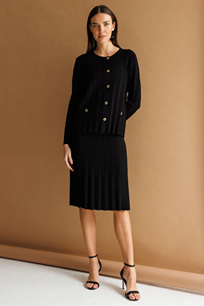 Desen Triko Fusta cu pliuri Araboy tricot subțire pentru femei, neagră