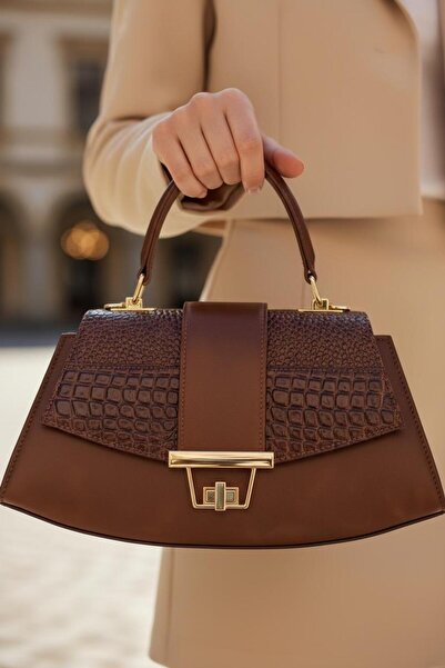 GIG Oval Mold Gold Lock Detailed Women's Hand and Shoulder Bag