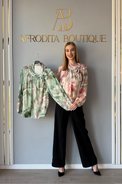 Afrodita Boutique Mystic Shirt