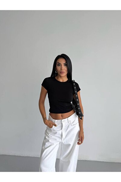 Kadın Siyah Crop Tişört Basic Slim Fit Kısa Kollu Günlük Şık Bluz