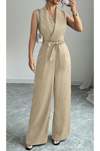 Lovisah Styles بدلة فيتنامية - مقاس متوسط