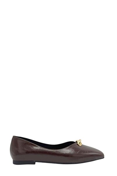 Moulin Shoes حذاء نسائي بني اللون من الجلد اللامع ذو مقدمة مسطحة حذاء مسطح