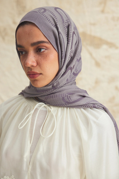 Emproyal Chain Native Shawl