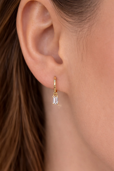 Sacce Scarves&Accessories حلق دائري صغير باجيت مرصّع بالأحجار - حلقة زركون بسيطة