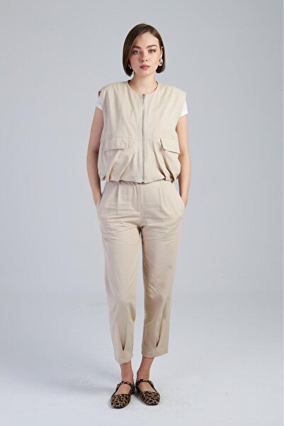 Captival Women's Navy Blue Zippered Gabardine Vest Pants Set