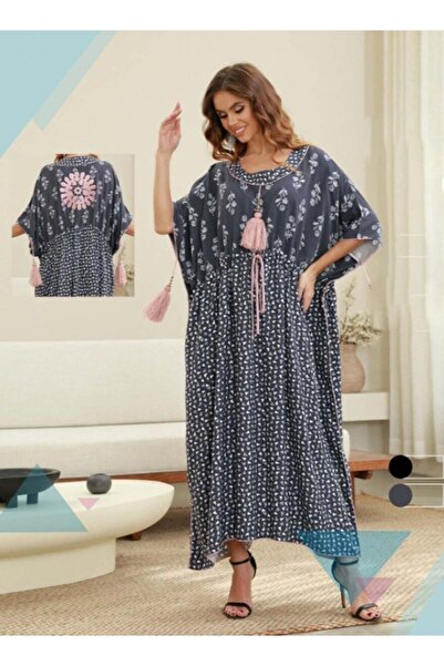 Generic A distinctive galabiya with cool fabric and classic patterns