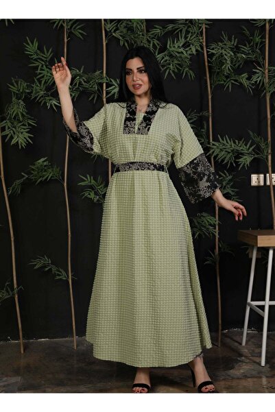 Generic Khaleeji Gown In Green Color With Black Chiffon Insert