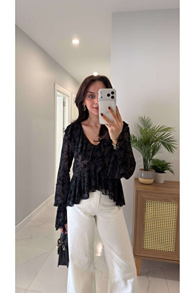 BİRCANÇİL Bluză cu volane ZR Fery neagră cu detaliu brodat