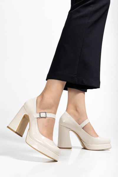 Delroshine Women's Beige Patent Leather Special Design Platform Heeled Shoes