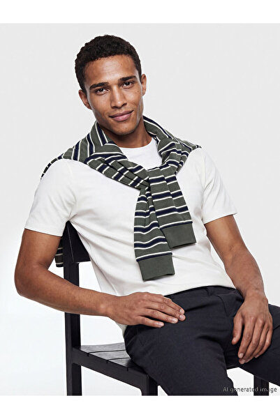 LC Waikiki RMZ GİYİM FARKIYA تي شيرت رجالي ذو ياقة روبا قياسية من نوع Zero Roba