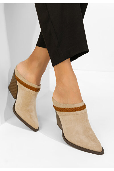 B T Shoes Saboti cu toc Marlenia kaki