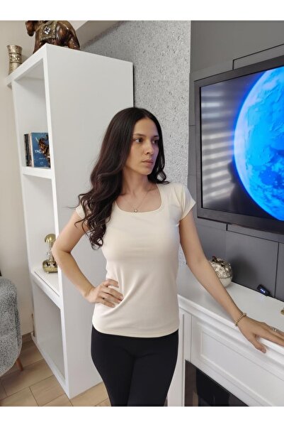 moda felinya Women's Short Sleeve Square Neck Cream Color Body T-Shirt