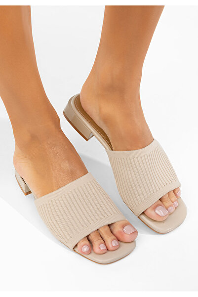 B T Shoes Papuci cu toc mic Alinia bej