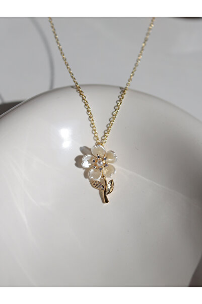 Reorah Collection White Flower Necklace
