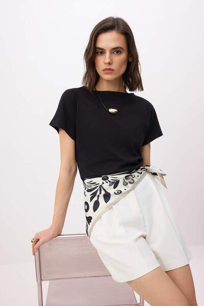 Trendyol Collection Black Plain Relaxed Boat Neck Low Sleeve Short 100% Cotto...