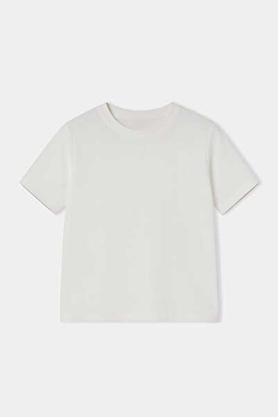 Trendyol Collection Εκρού Απλό Πλεκτό Μπλουζάκι με Κανονική Λαιμόκοψη και Κον...