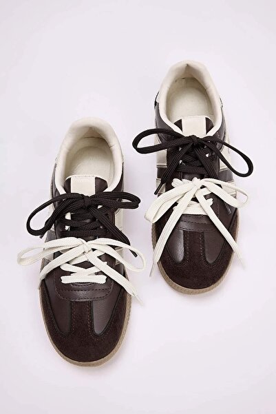 TRENDYOL SHOES Tmavě hnědé vícebarevné dvoušněrové dámské retro sportovní bot...