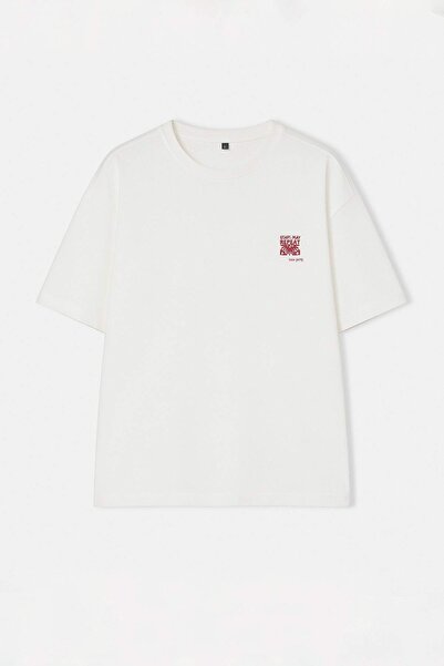 Trendyol Collection Ecru Oversize/T-Shirt mit weitem Schnitt und Stickerei au...