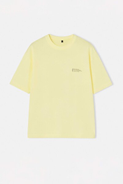 Trendyol Kollektion Gelbes Oversize-T-Shirt aus 100 % Baumwolle mit Rundhalsa...