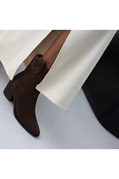 POTEEN Ptc Handy Women's Western Cowboy Heeled Summer Short Boots - Bitter Brown