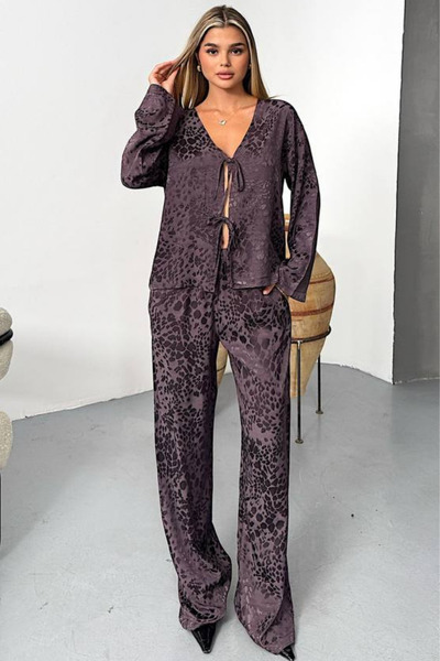 KECHİ WOMAN طقم ساتان منقوش بنمط الفهد مع أربطة