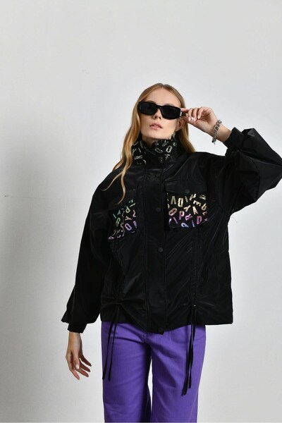 LOVELYSTORE تصميم سترة سوداء مفصلة خمر